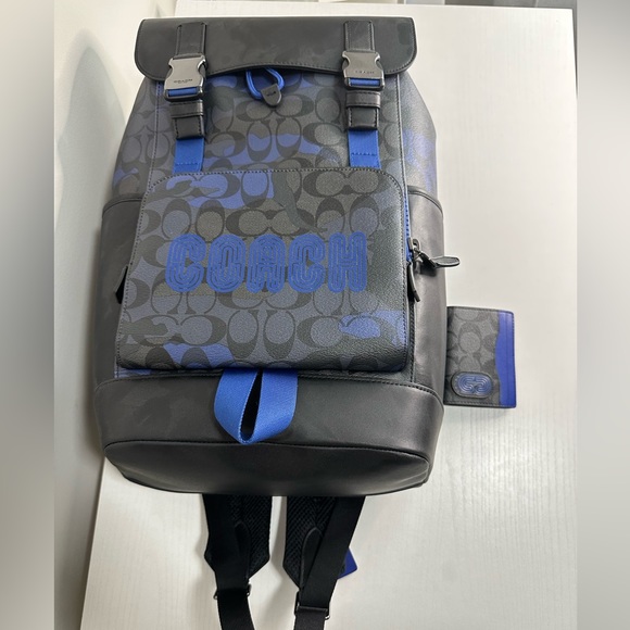 Men’s Coach backpack *wallet no longer available* - Picture 7 of 12